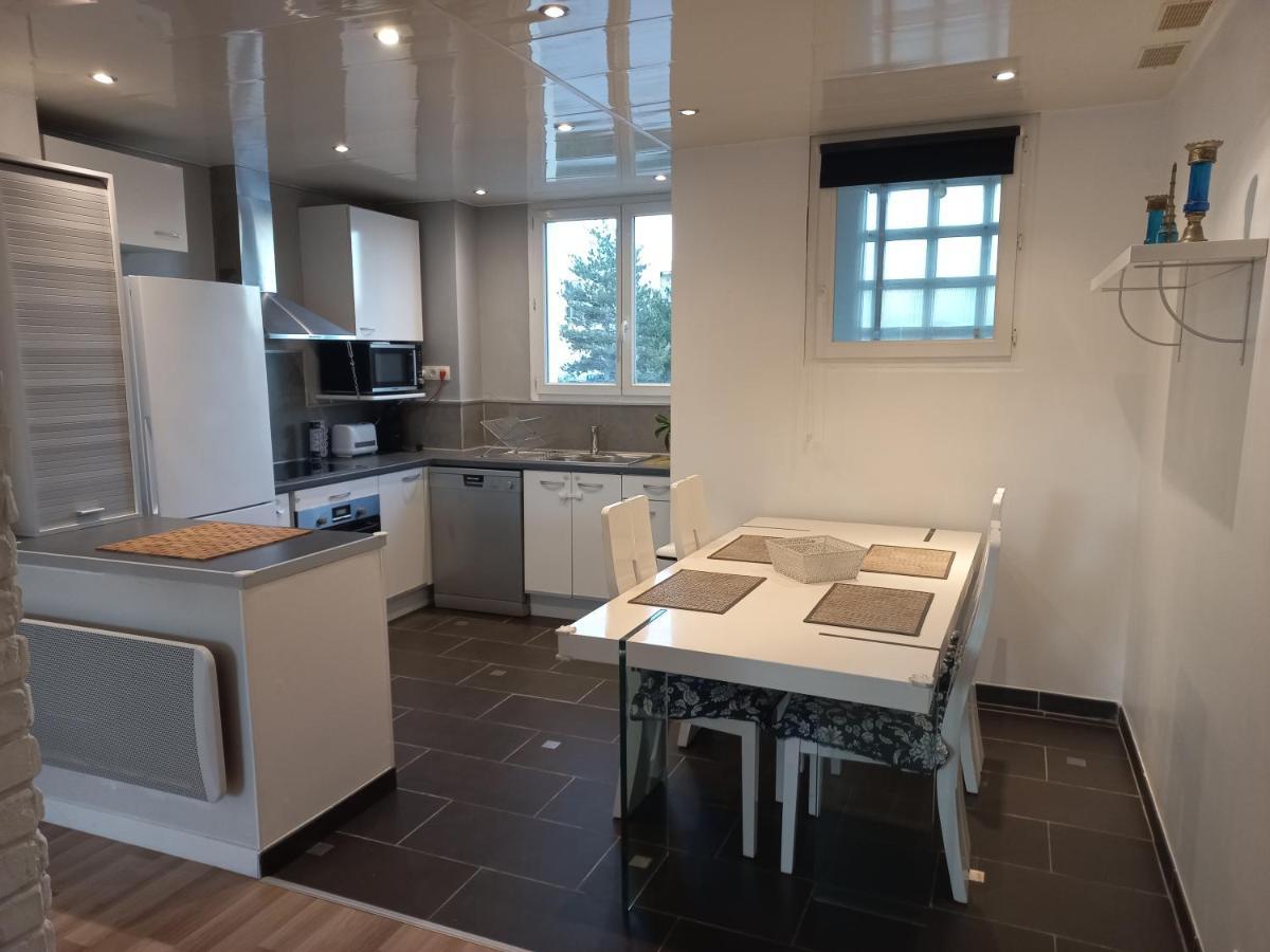 "L'Hippocampe", Climatise, 60 M2 , 2 Chambres, Tres Calme, Plage Des Sablettes Et Commerces A 3 Minutes A Pied, Wifi, Parking Gratuit, Lit King Size La Seyne-sur-Mer Exteriör bild